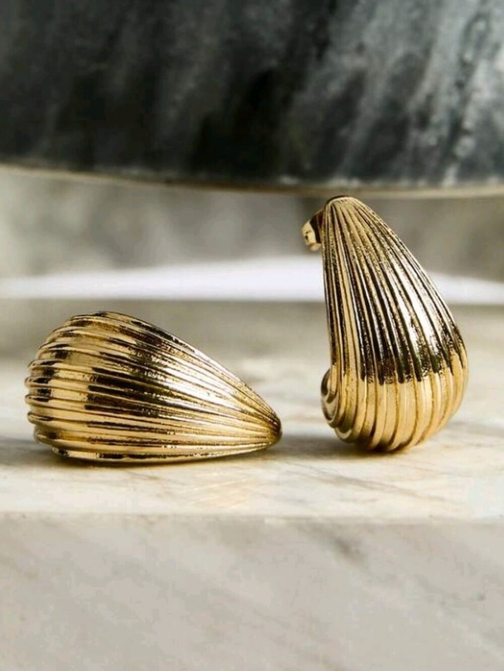 NEW! 14K Gold Plated Vintage Ribbed Teardrop Post Earrings
